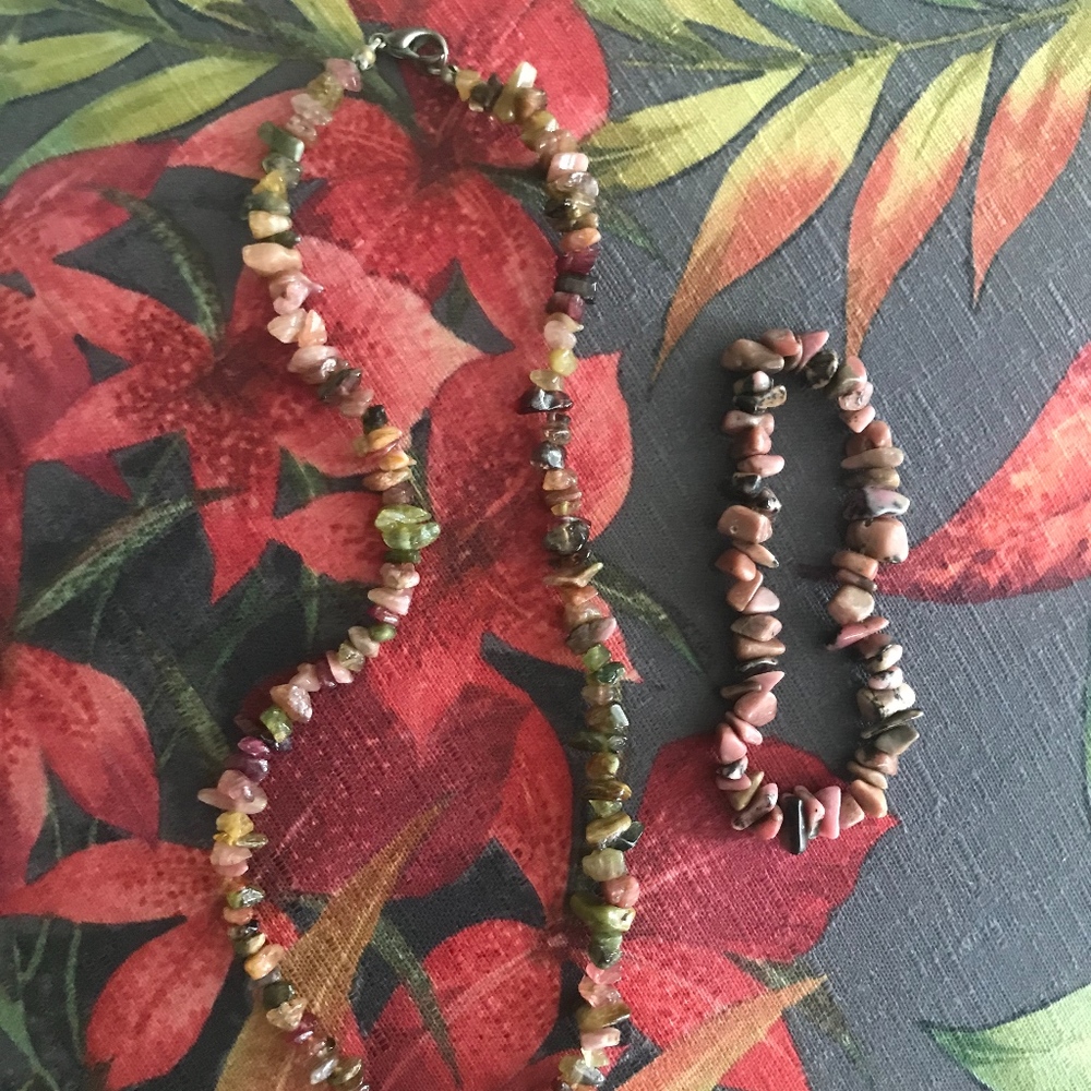 Necklace and bracelet Made in Hawaii